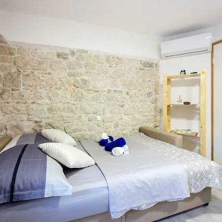 Daire Cozy Seafront Studio Cambi Ii